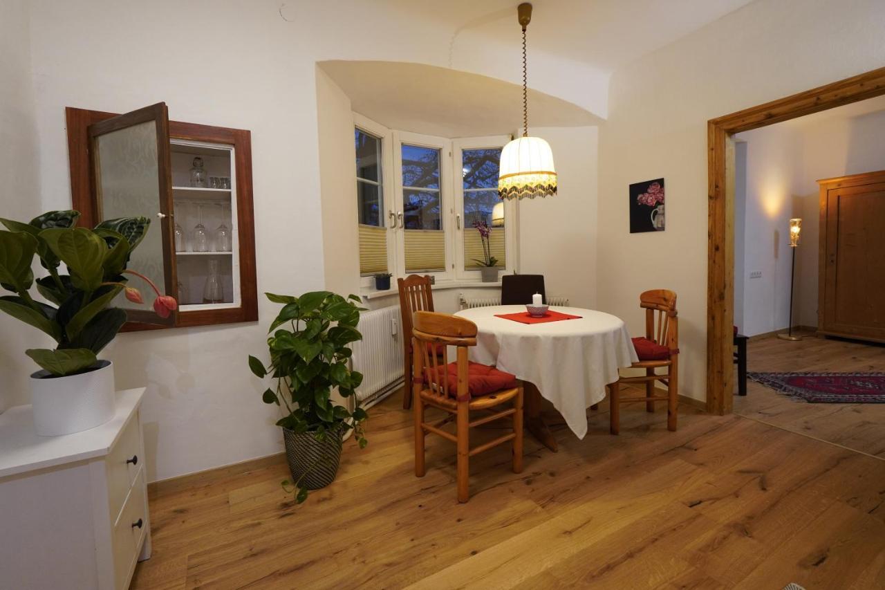 Altstadt Apartment Am Schergentor Hall in Tirol Eksteriør billede